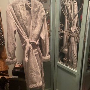 Gray medium long robe